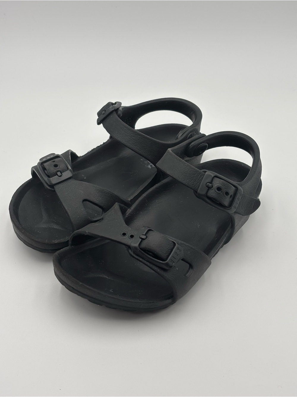 Birkenstock Kids Black Buckle Sandals Size 26 / 8-8.5